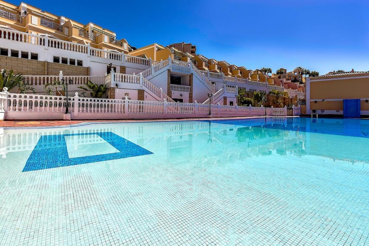 Brilliant Veril Del Duque With Heated Pool Apartment